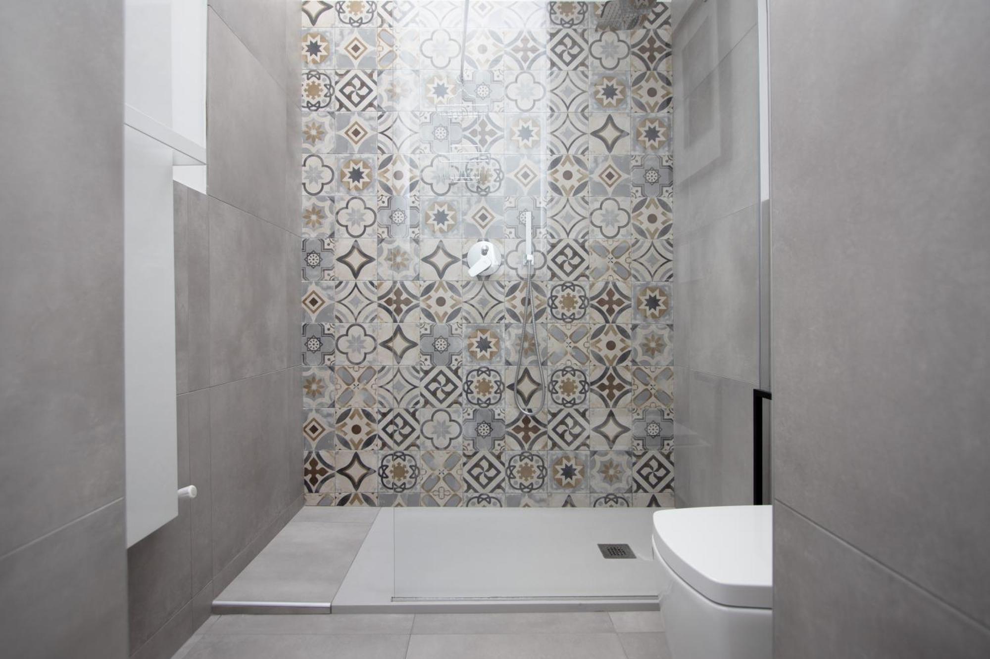 Penthouse With Patio & 2 Baths, 10 Min To Duomo Apartment Milan Luaran gambar